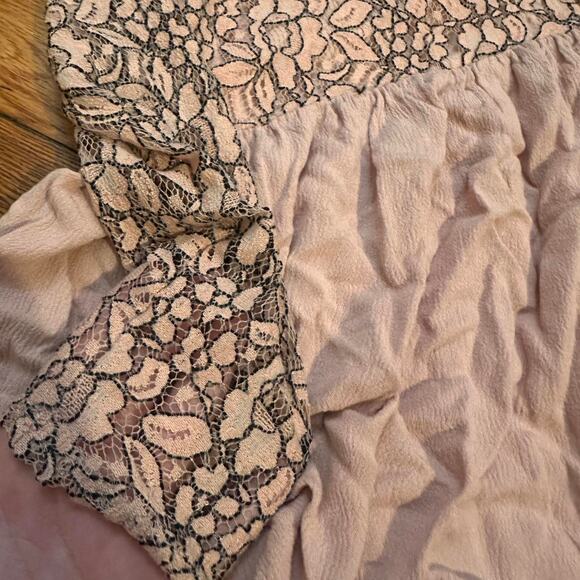 Ballet pink lace babydoll Blouse - Picture 5 of 8